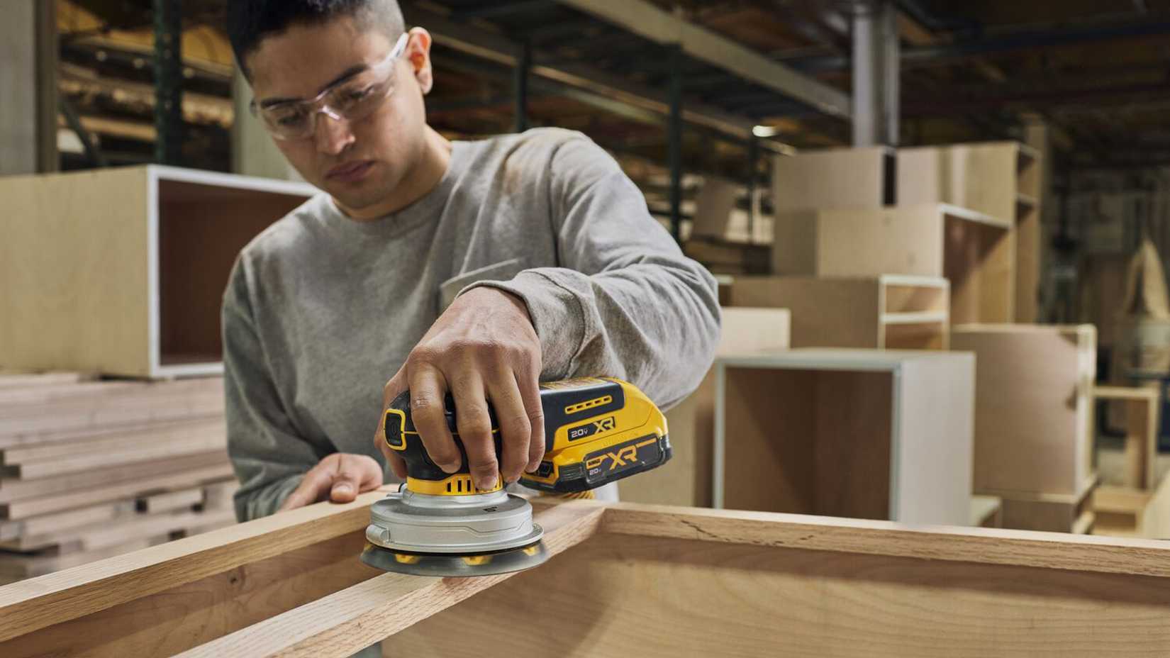 DeWALT 20V XR new sander
