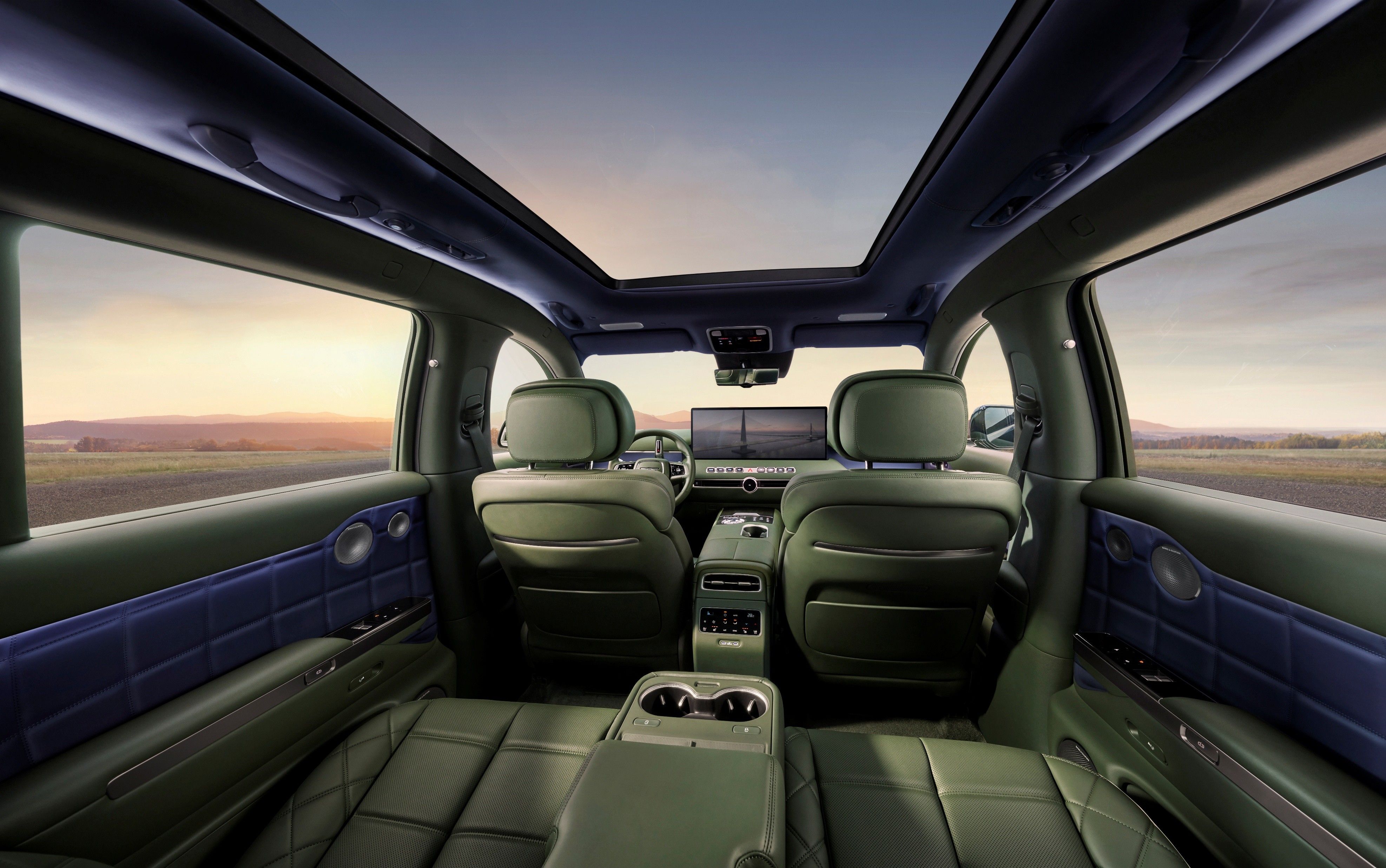 Genesis GV90 (9)
