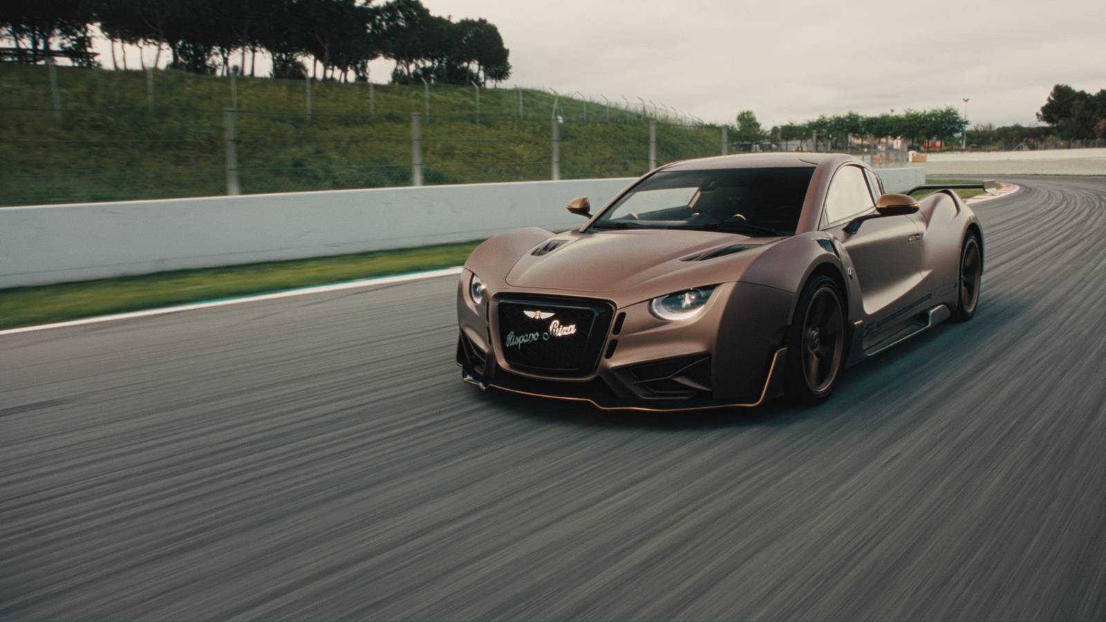 This 1,115-horsepower hypercar uses an engineering trick that saved WWI pilots