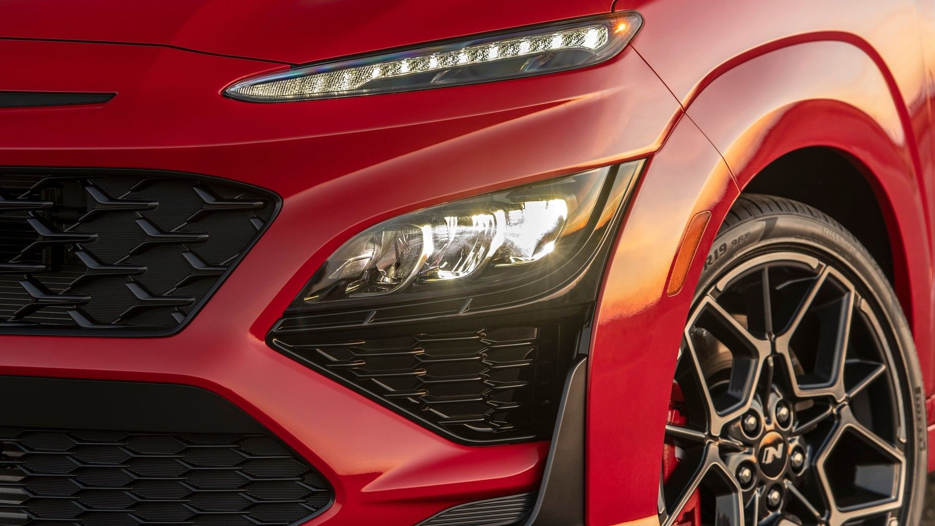 Close up of the headlight on a 2022 Hyundai Kona N