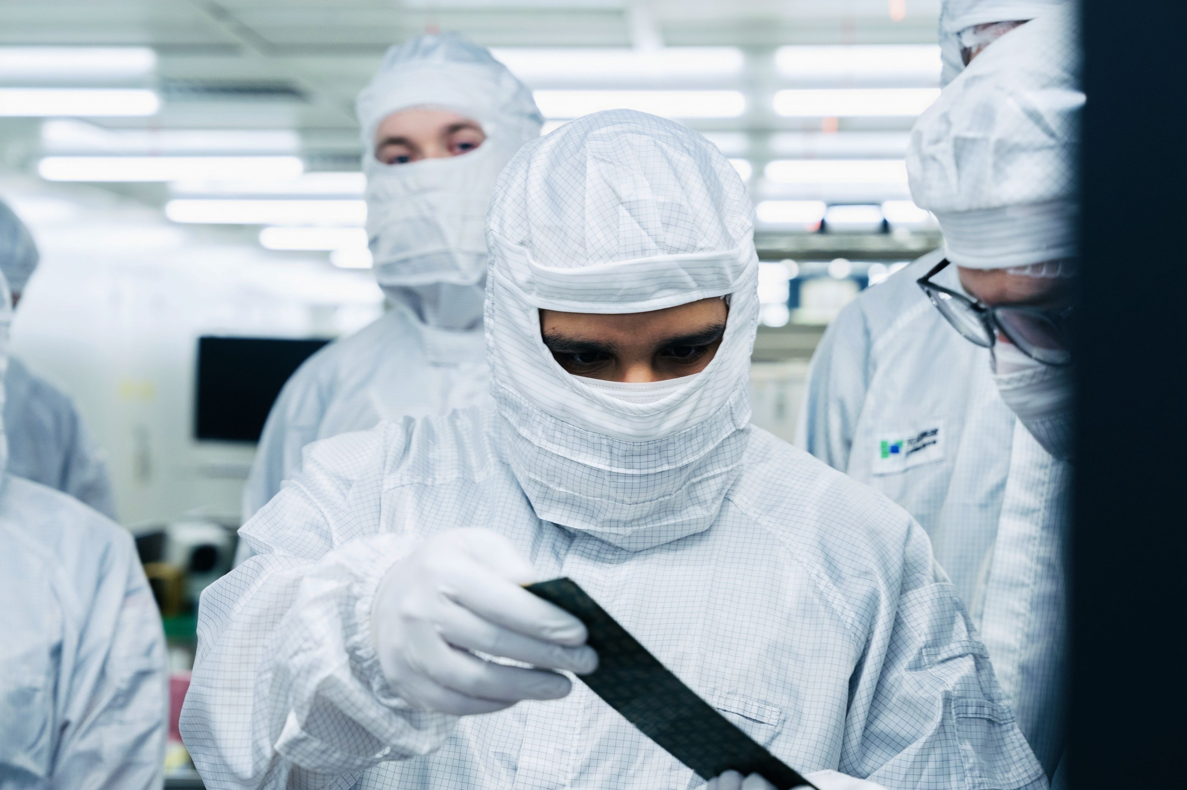Почему дорожают SSD: репортаж с завода Lexar и как бум ИИ забирает чипы флеш-памяти