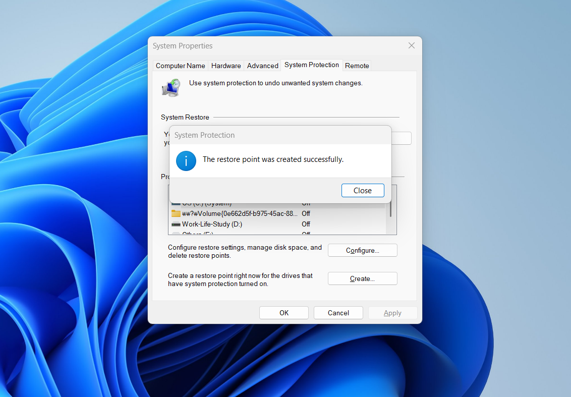 Successfully creating a restore point on Windows.