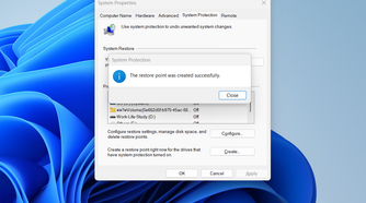 Successfully creating a restore point on Windows.