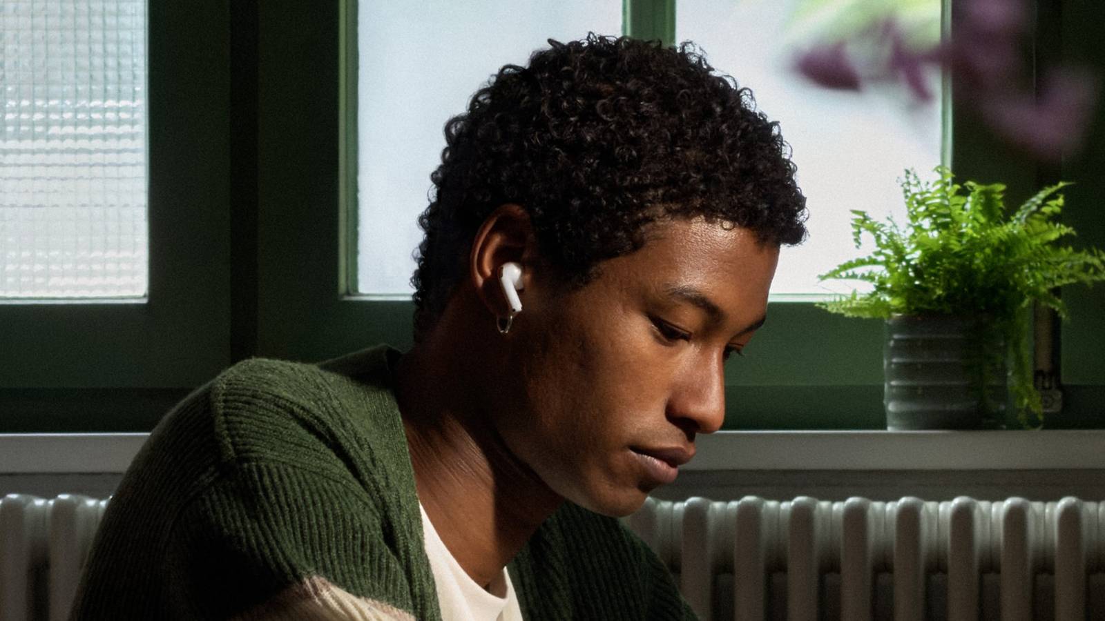 Стоит ли покупать Apple AirPods 5 пользователям Android Беспроводные наушники AirPods 5
