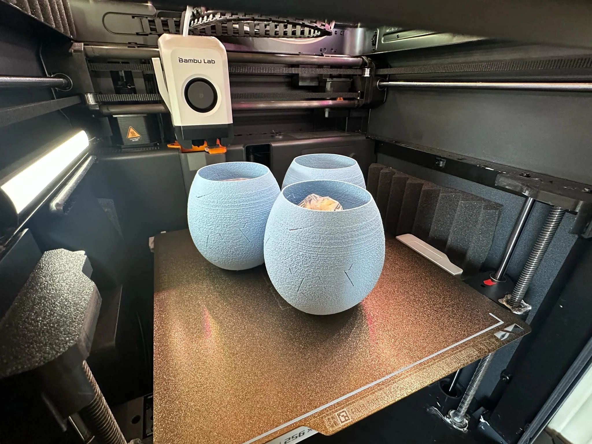 Breakable egg on print bed by ChdodPrint on MakerWorld.
