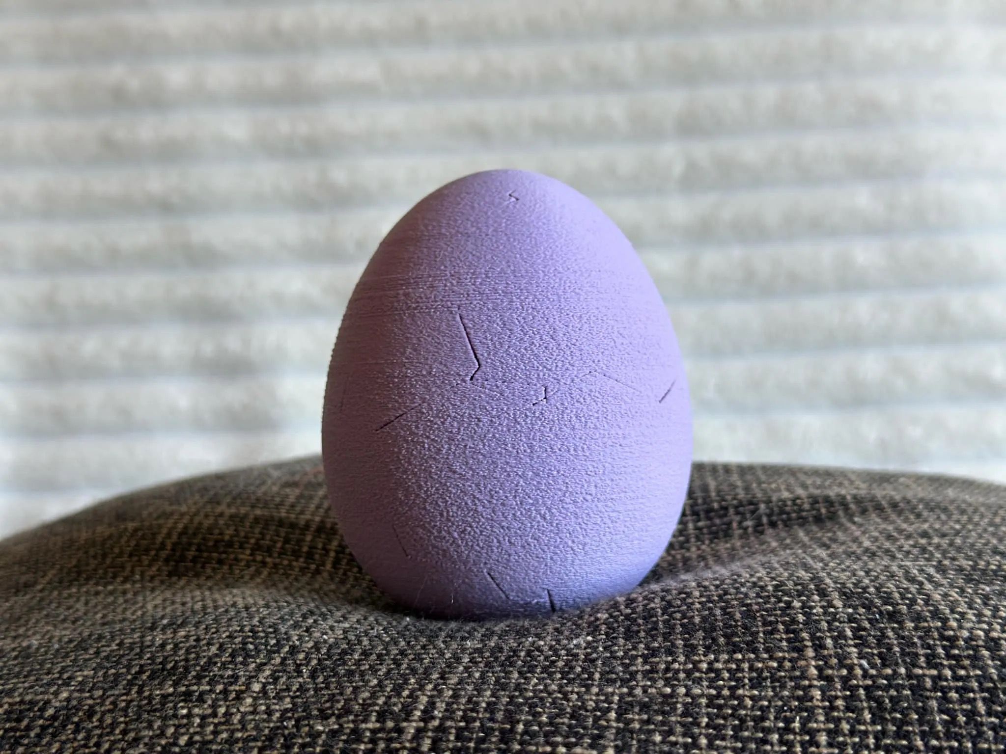 Breakable surprise egg by ChdodPrint on MakerWorld.