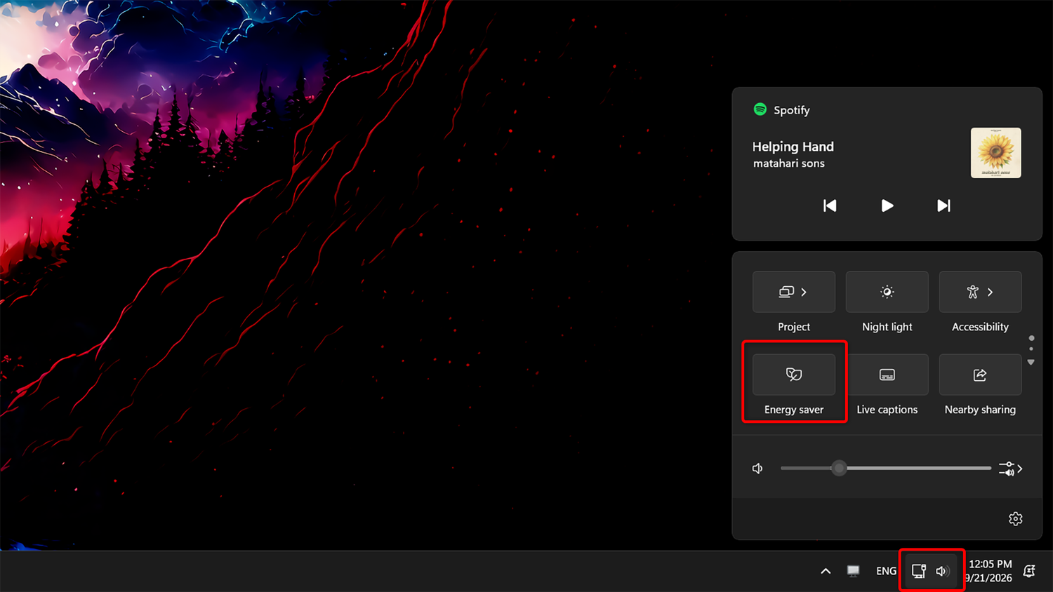 Windows 11 Quick Settings panel with the focus on the energy saver tile.