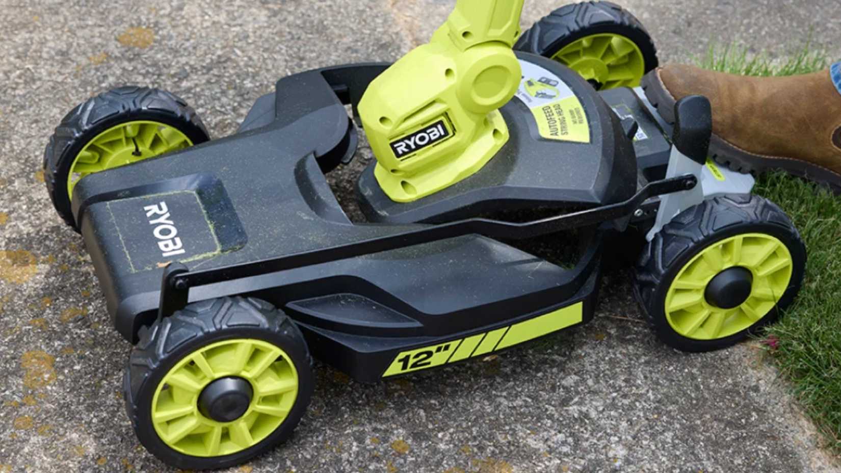 Новый универсальный инструмент Ryobi 3-в-1 для ухода за небольшим садом Компактная газонокосилка Ryobi 3-в-1 с триммерной насадкой
