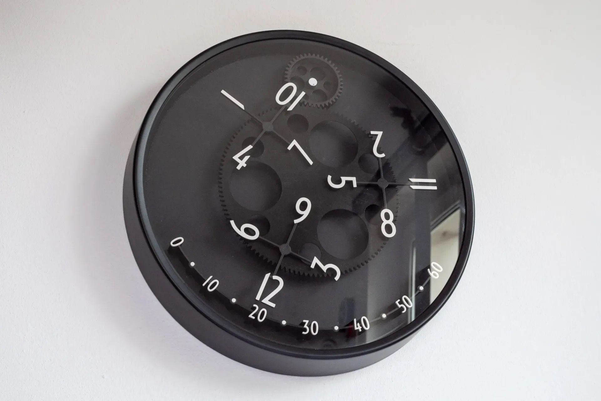 Wandering hour clock by David Kingsman on Printables
