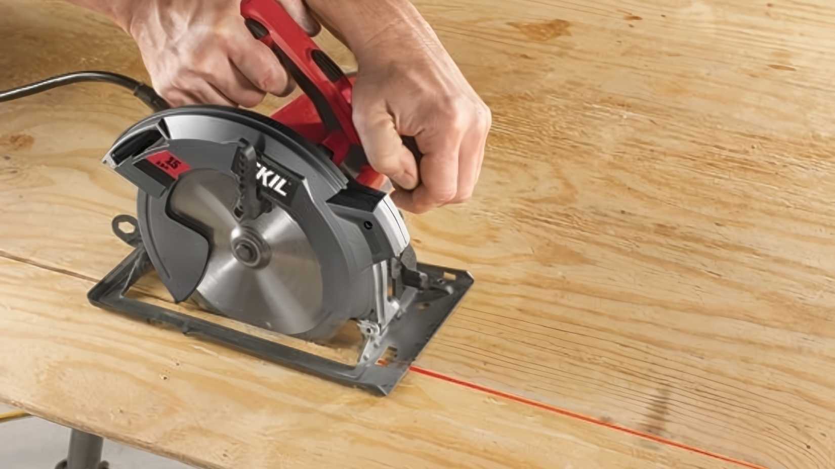 15A 7-1-4 In Corded Circular Saw with Laser on a wooden board following that laser
