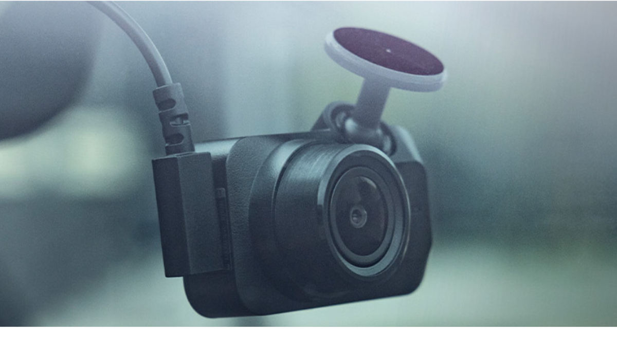 Garmin's compact Dash Cam Mini 3 is now under $100 on Amazon