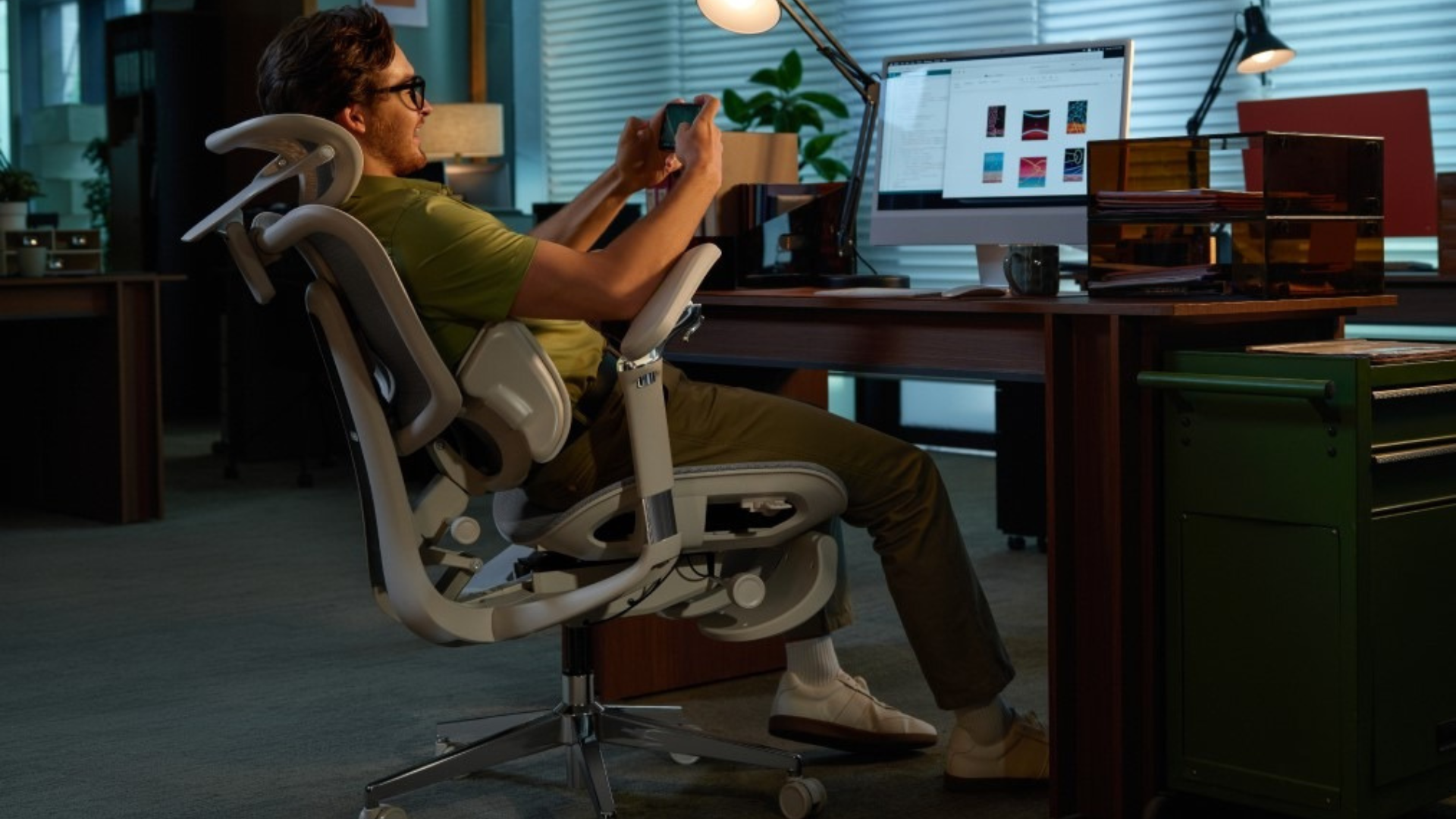HBADA’s E3 Ultra (5th gen) chair offers full-body tracking and heated massage
