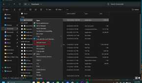 The classic Windows 11 right-click menu, opened via Show more options in File Explorer, with the focus on the Pick Link Source button.