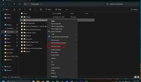 The classic Windows 11 right-click menu, opened via Show more options in File Explorer, with the focus on the Pick Link Source button.