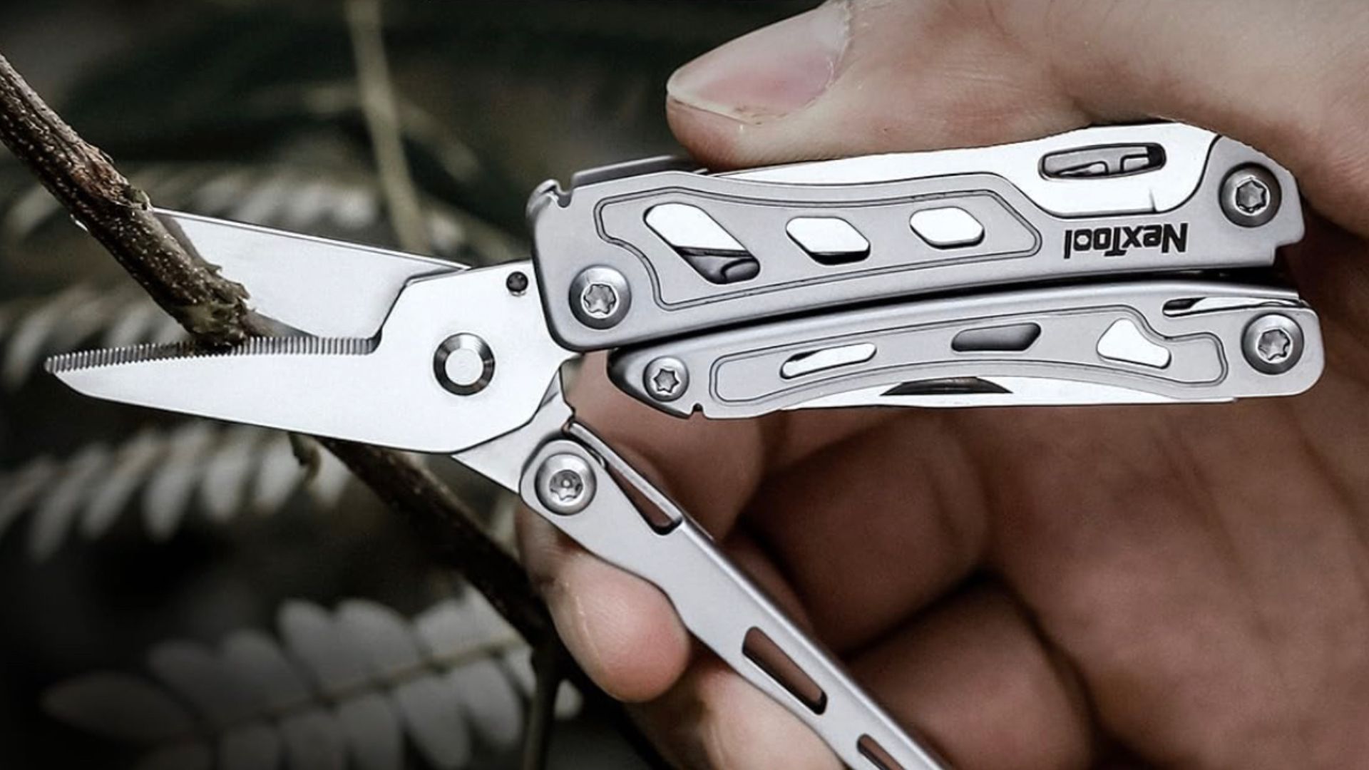 5 tiny multi-tools that fit on your keychain and still handle real jobs