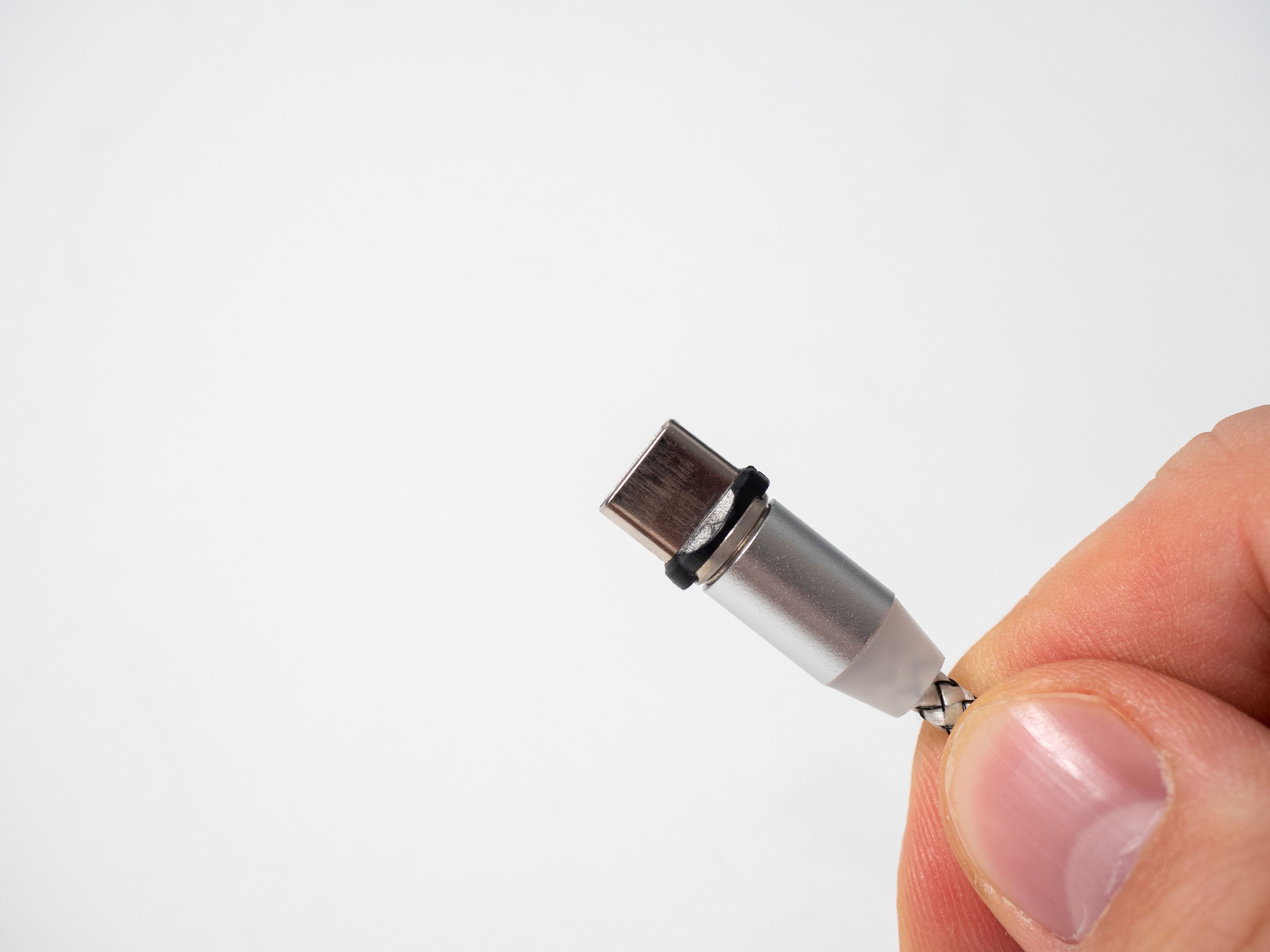 These magnetic USB-C cables are undeniably cool. They can also fry your ...