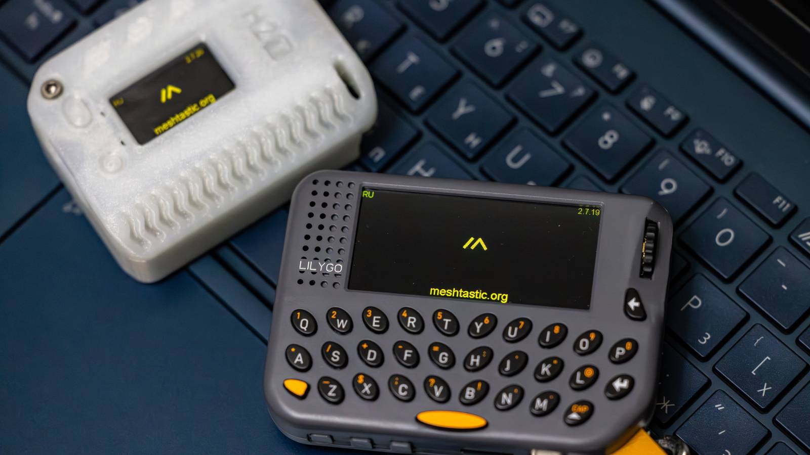 LoRa vs Zigbee, GMRS, and satellite texting: Which fits your needs ...