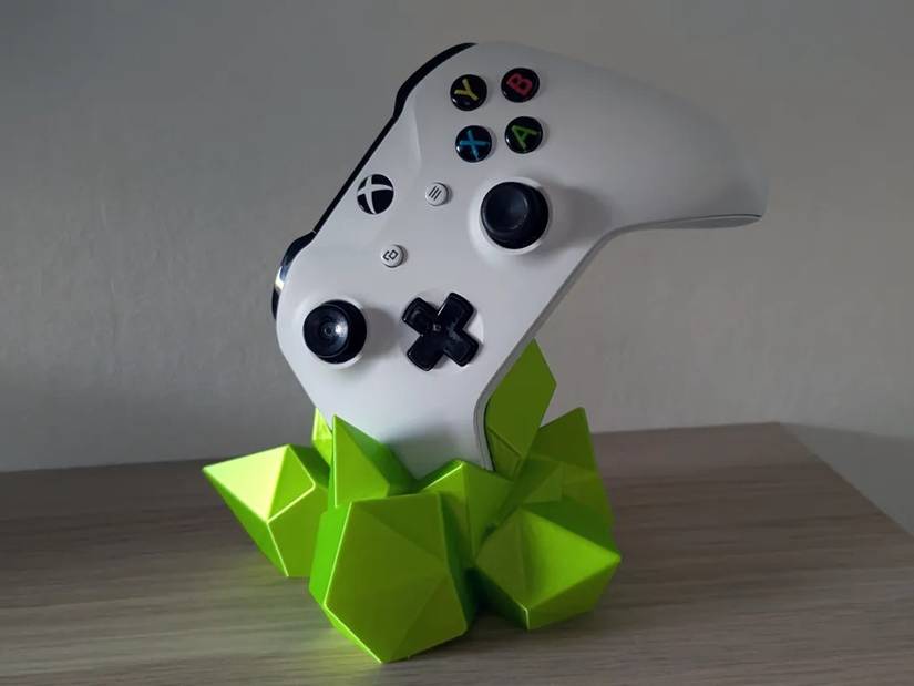 Xbox controller stand by Draahl on MakerWorld.