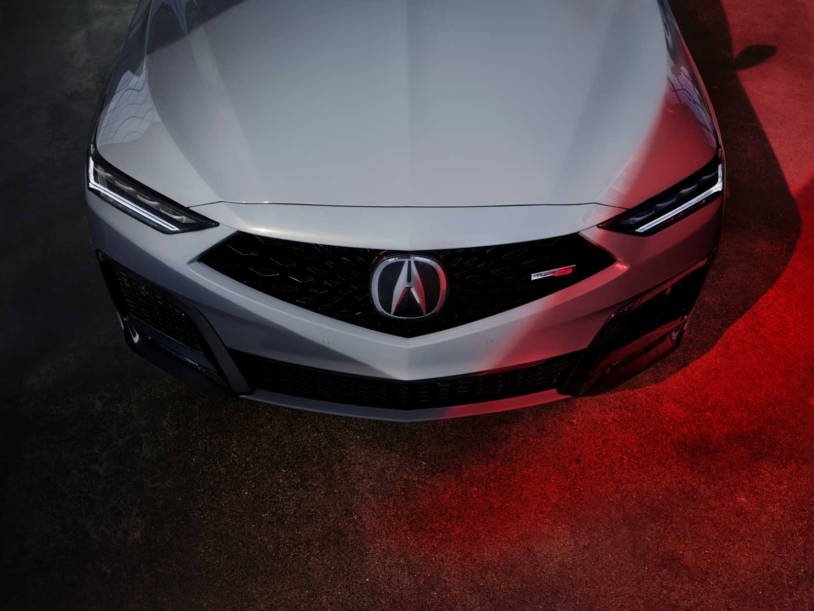 A close-up of the front of the 2025 Acura MDX.