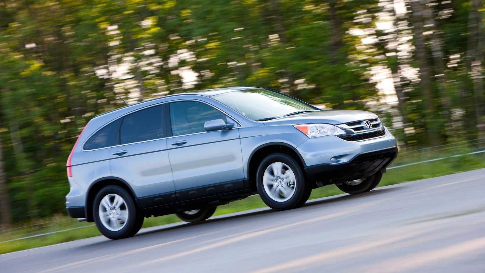 2011 Honda CR-V - front 3/4 angle 