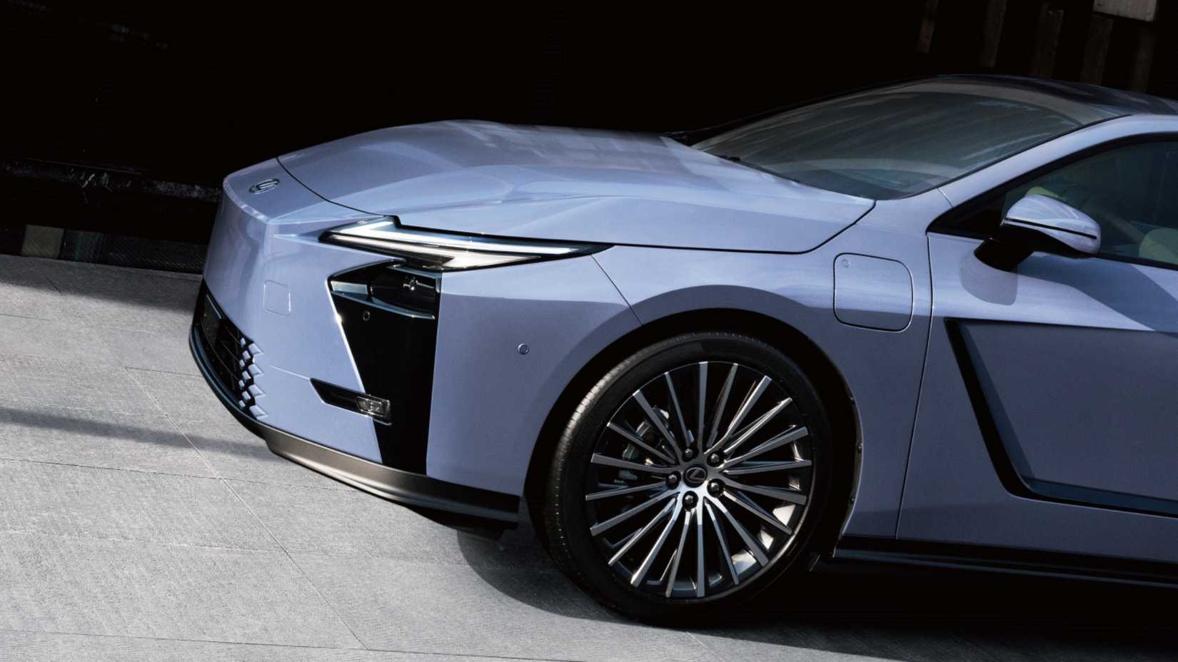 2026 Lexus ES Front End Cropped.