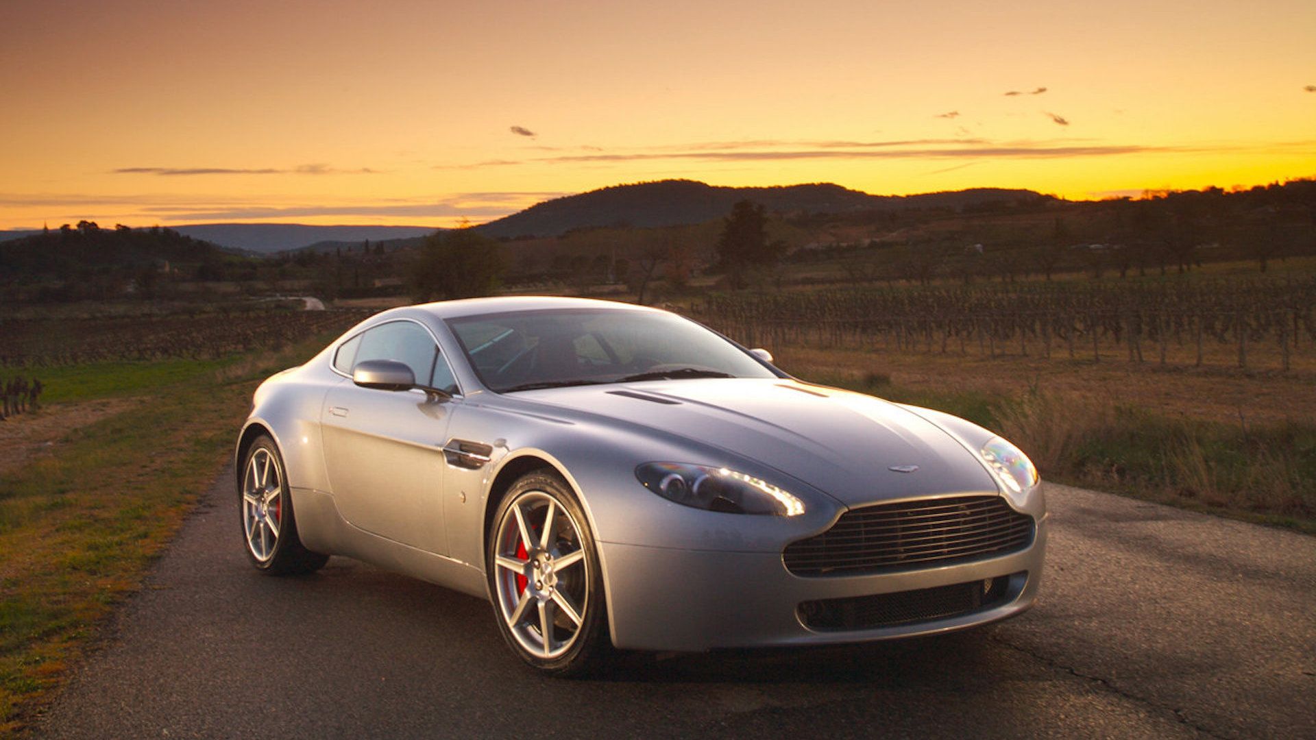aston_martin-v8_vantage-2007-1280-e276035f129998e31e8fd40520acd6ce09-1.jpg