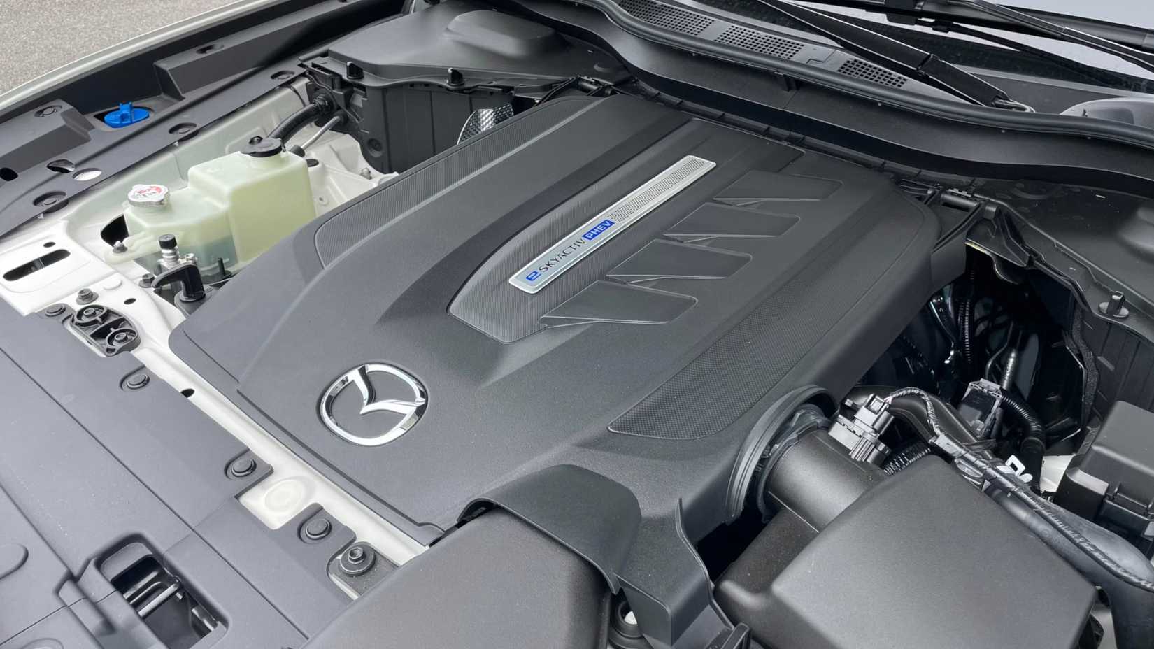 Mazda CX-90 PHEV 2024 с 2,5-литровым атмосферным мотором I4