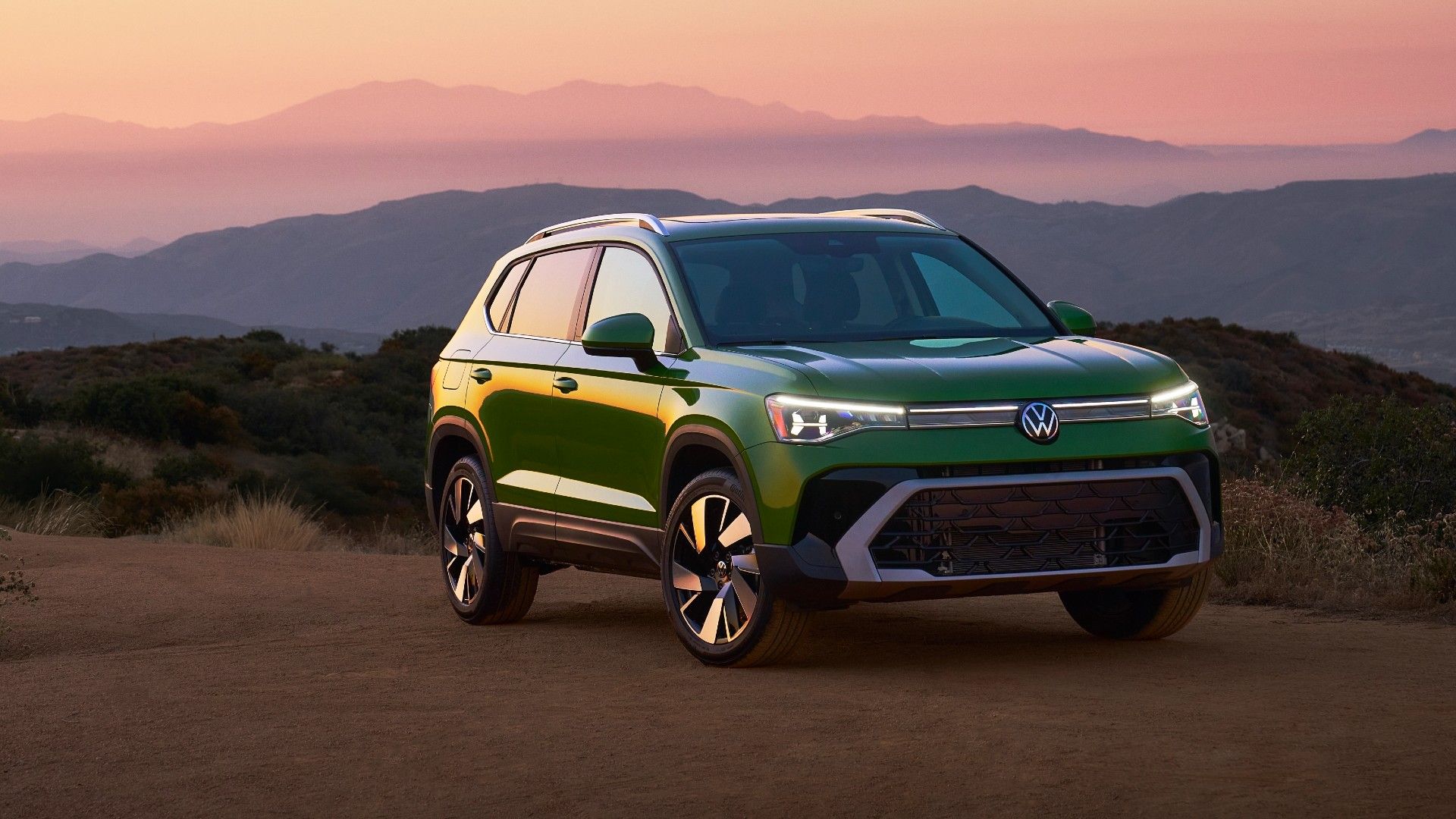 2025-volkswagen-taos-front-three-quarter-shot.jpg