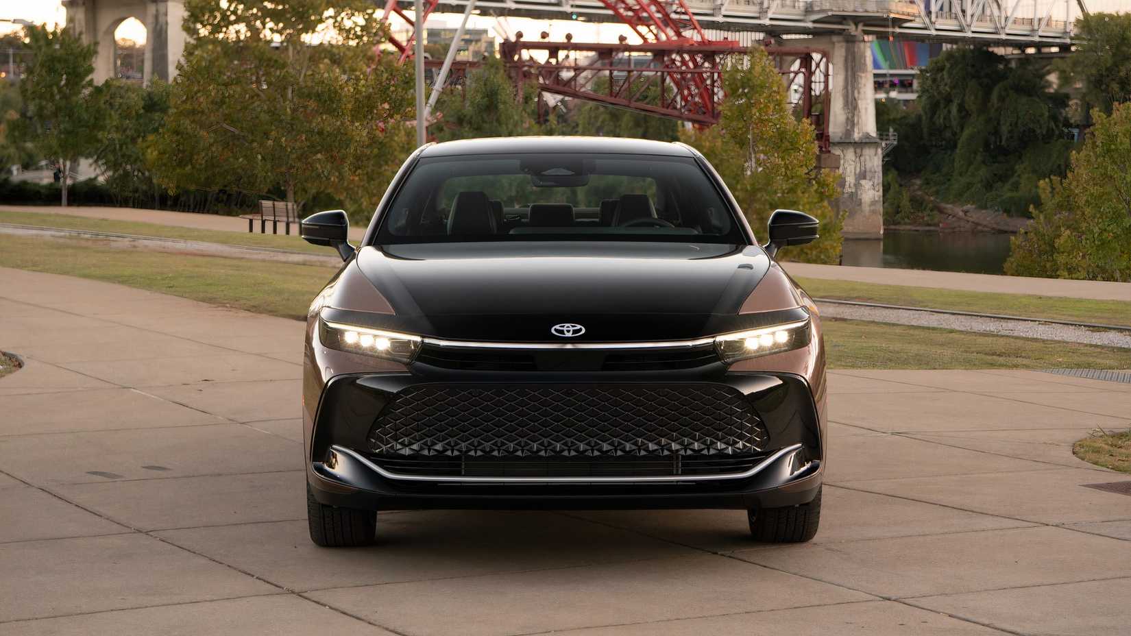 Static front-end shot of a 2026 Toyota Crown.
