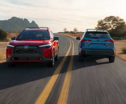 2026-toyota-corolla-cross-family-2.jpg
