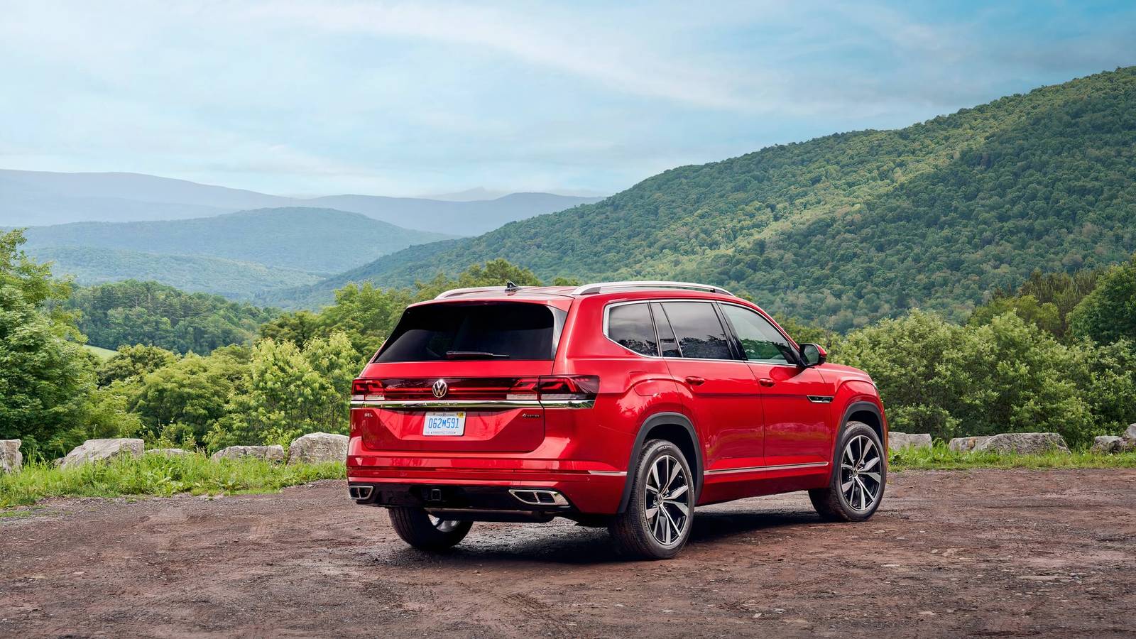 How to Choose a 3‑Row SUV That Actually Works for Families (And Why the VW Atlas Nails It)