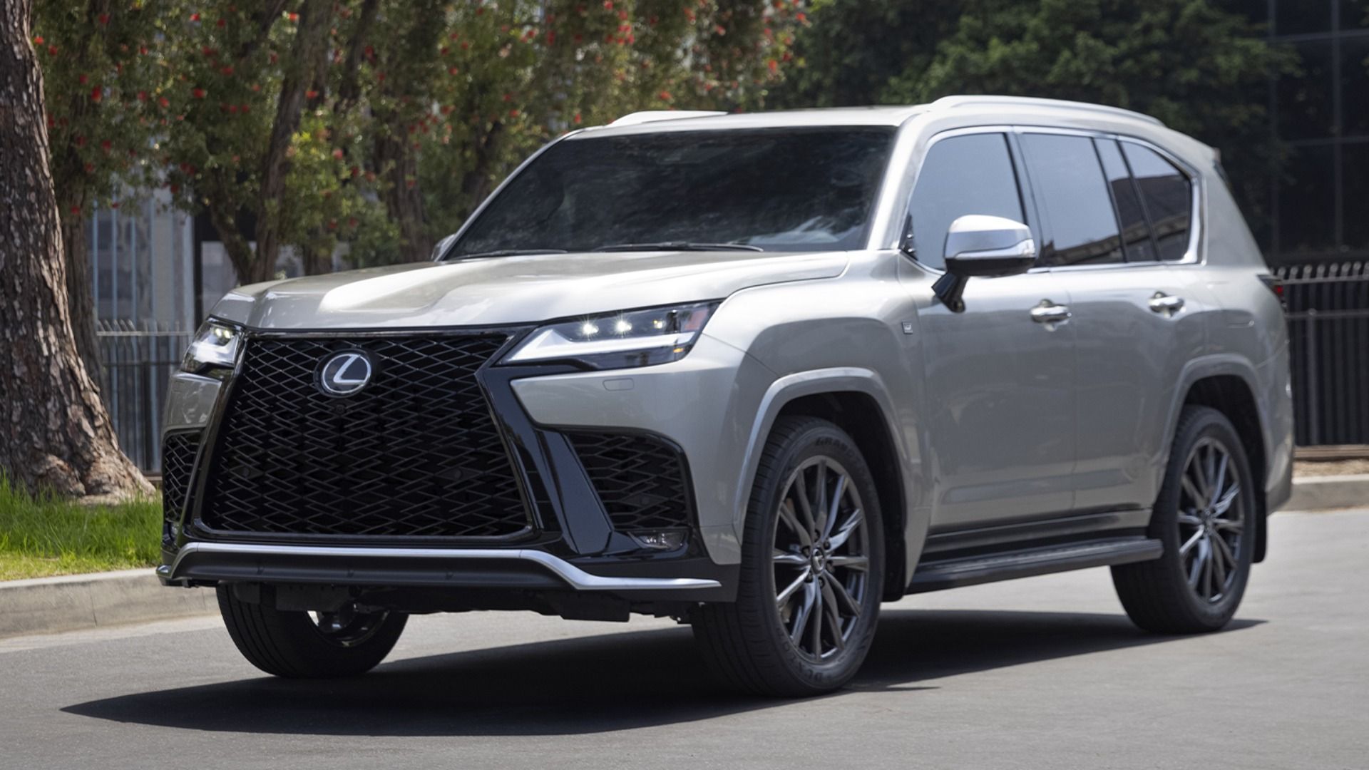 cropped-lx_f-sport_1.jpg