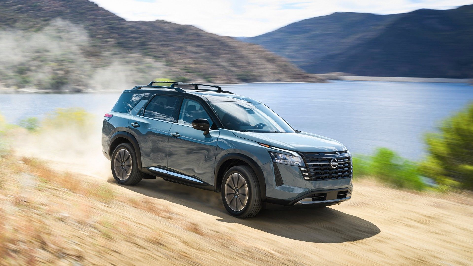 This $40,000 Nissan SUV matches a $57,000 Lexus on fuel economy and beats it on towing