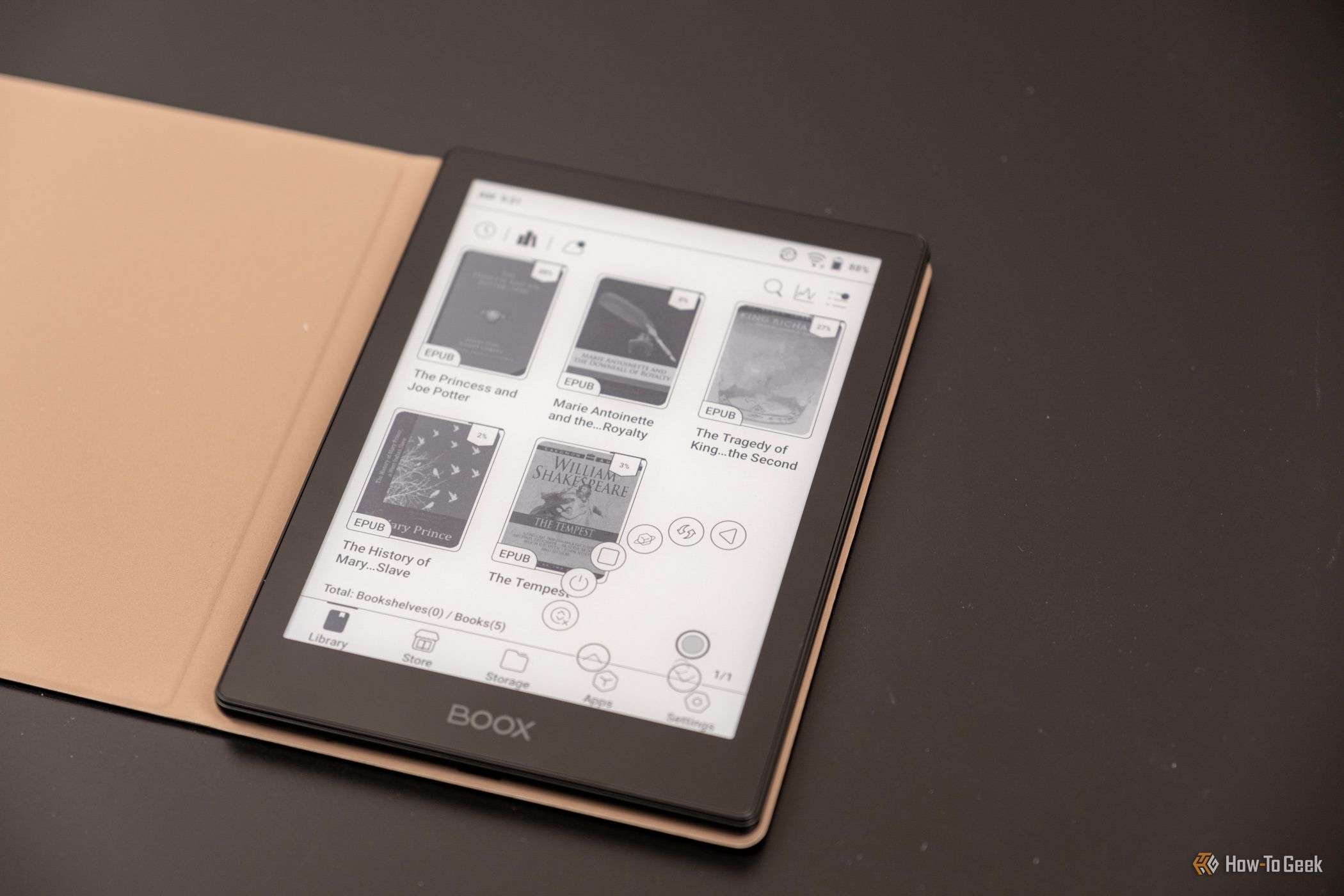 Onyx Boox Poke 5 Review: Good Enough to Bookmark