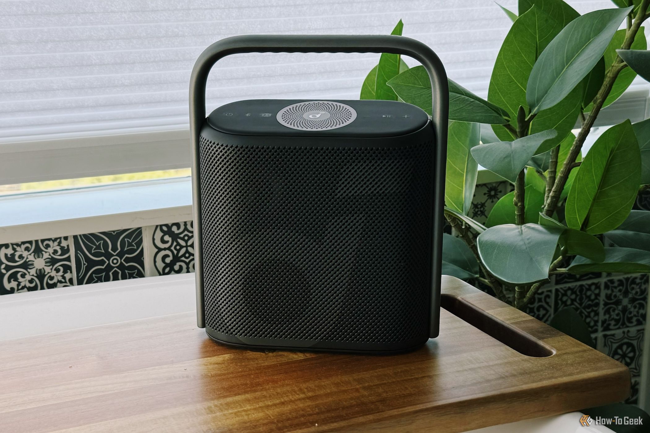 Anker Soundcore Motion X500 Review: A One Dimensional Spatial Speaker