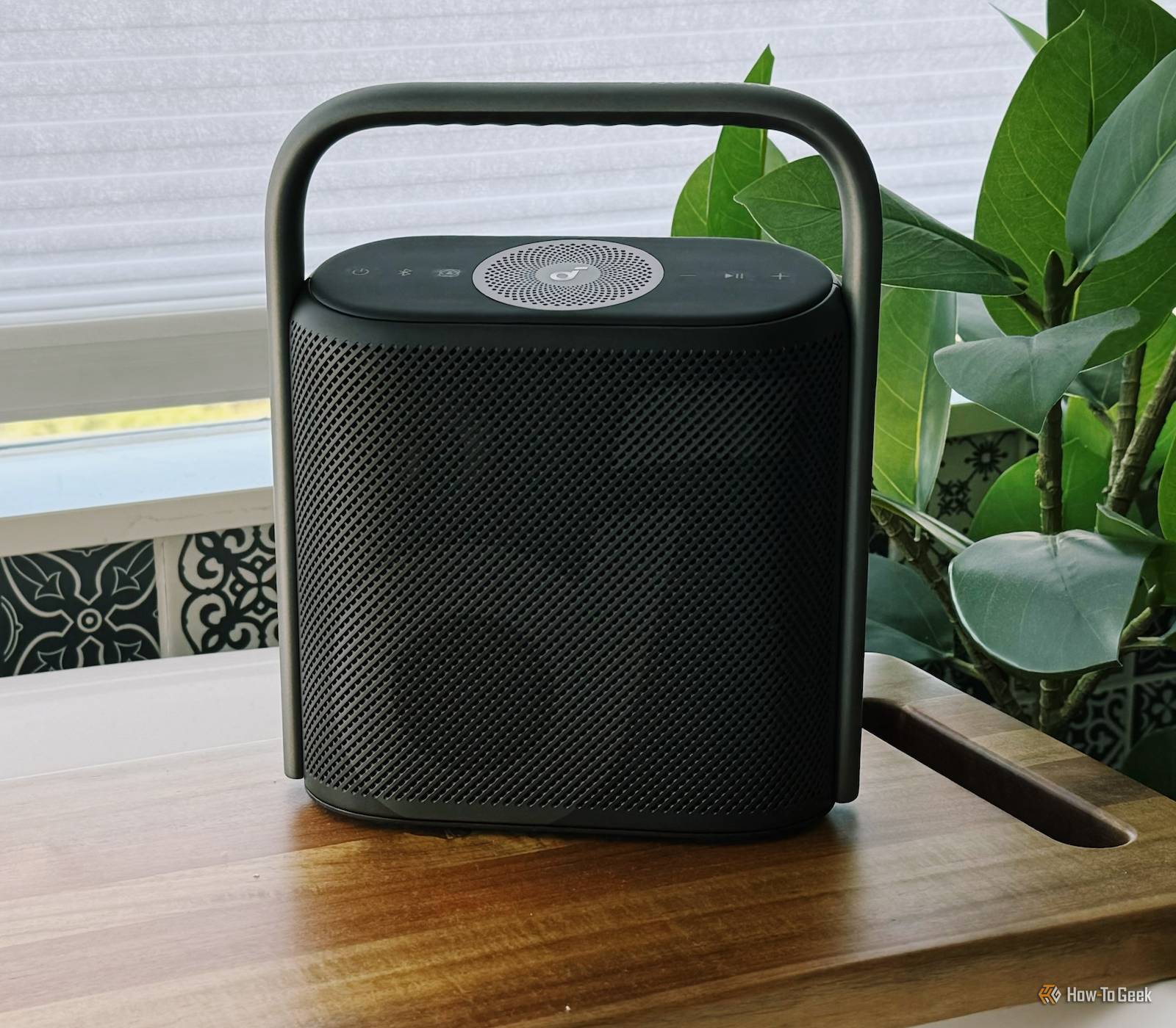 Anker Soundcore Motion X500 Review: A One Dimensional