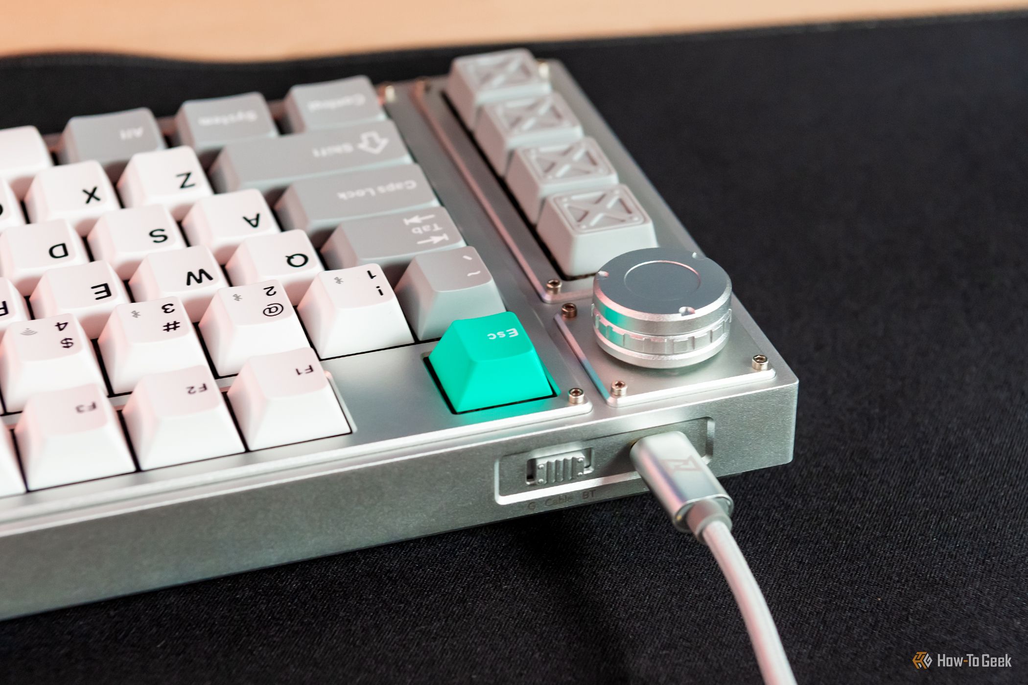 Keychron Lemokey L3 Review: Like Having the Keys to a Good, Tough Car