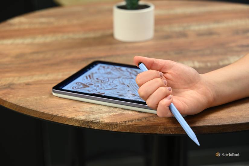 Zagg Pro Stylus Review: A Solid Apple Pencil Replacement