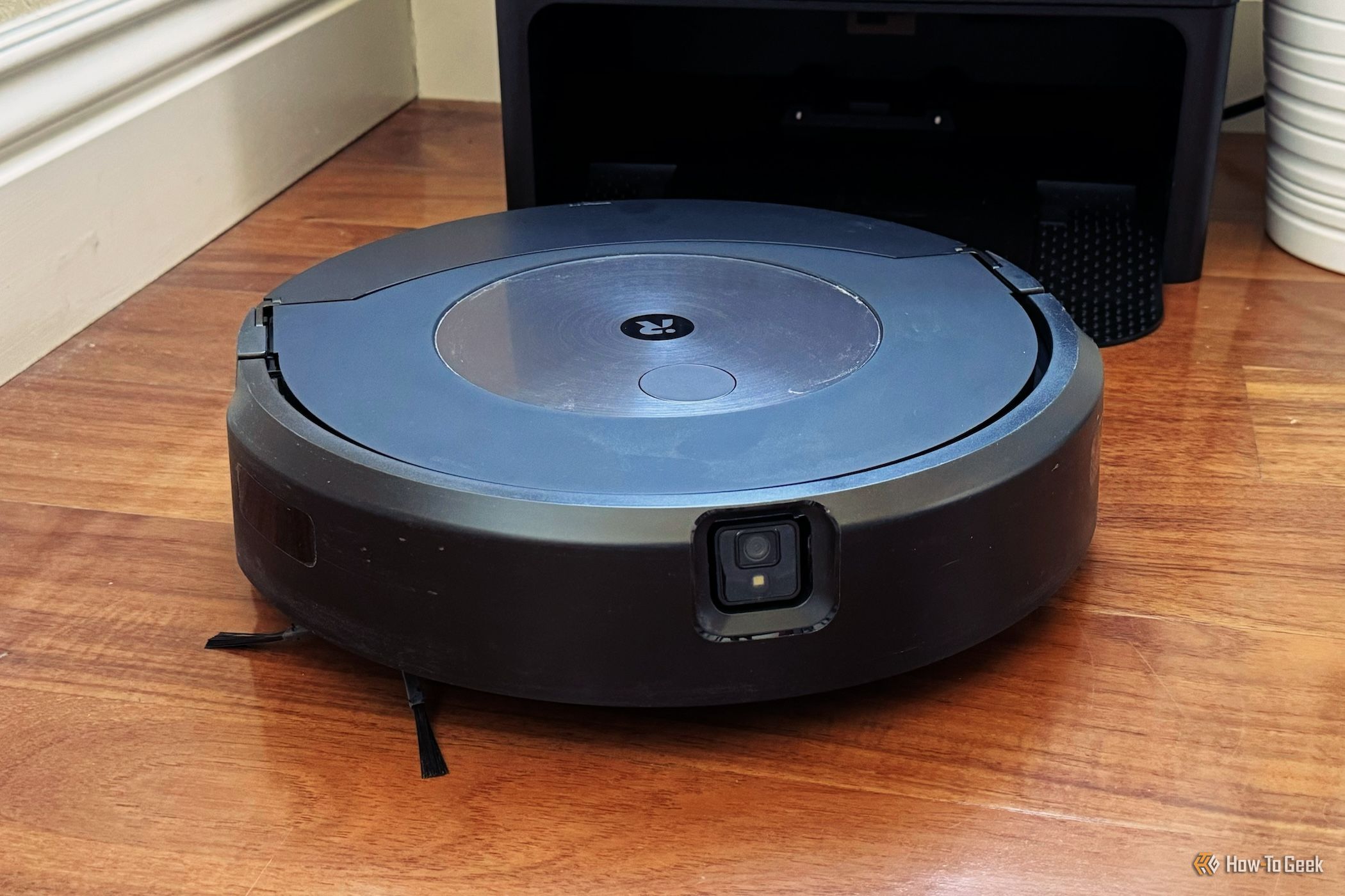 iRobot Roomba Combo j9+ (本体新品アップグレード) Roomba Combo® j9+ Auto-Fill Robot Vacuum & Mop