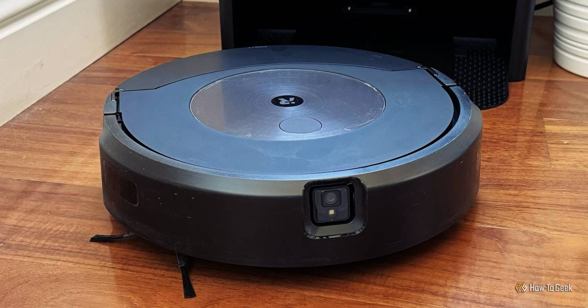 Roomba Combo 本体 iRobot Solves Rival Robot Pitfalls with New Roomba Models