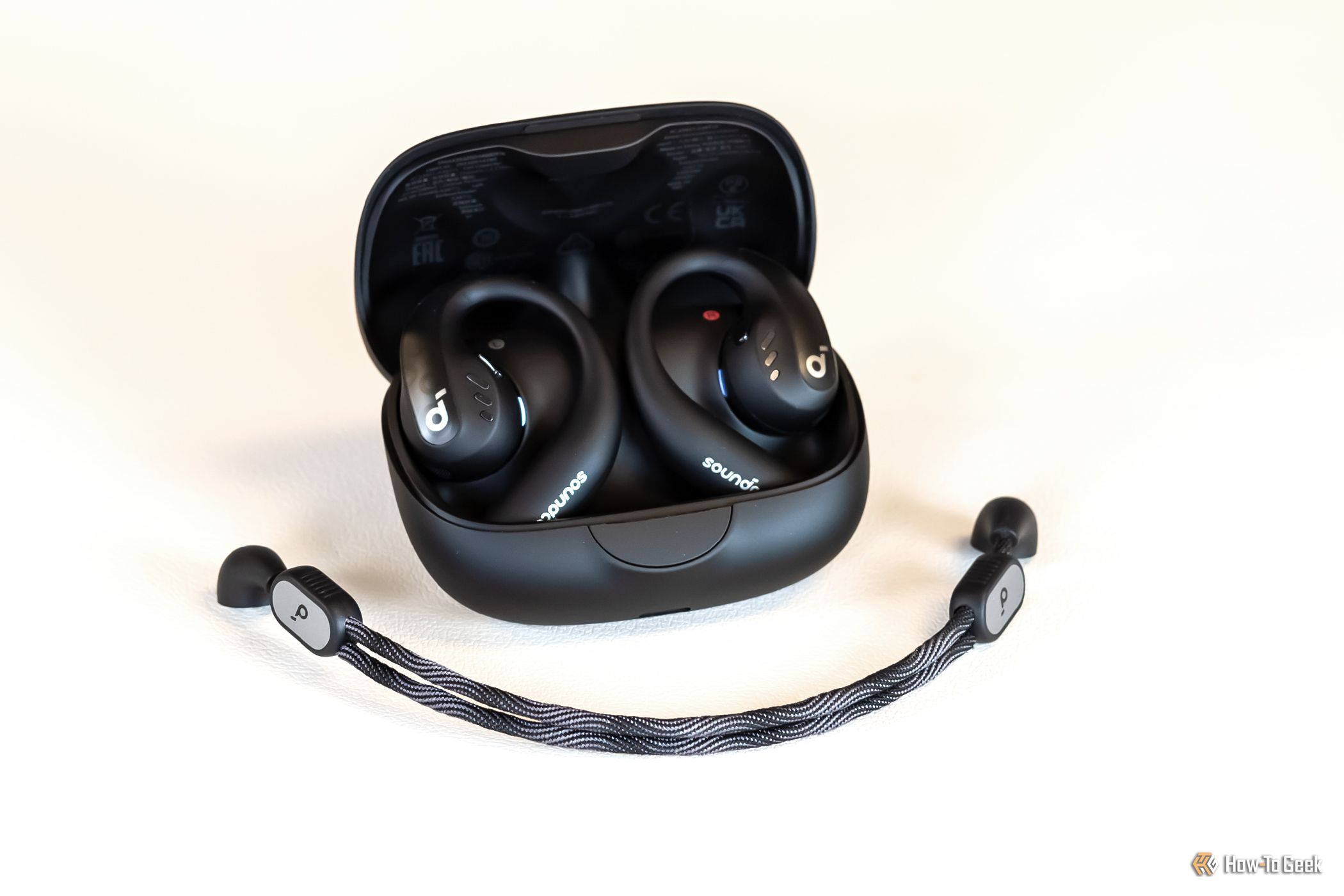新品 ANKER Soundcore AeroFit Pro 黒 Amazon.co.jp: Anker Soundcore AeroFit Pro（Bluetooth 5.3