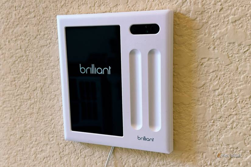 Brilliant Plug-In Panel Review: Still an Enthusiast’s Smart Home Controller