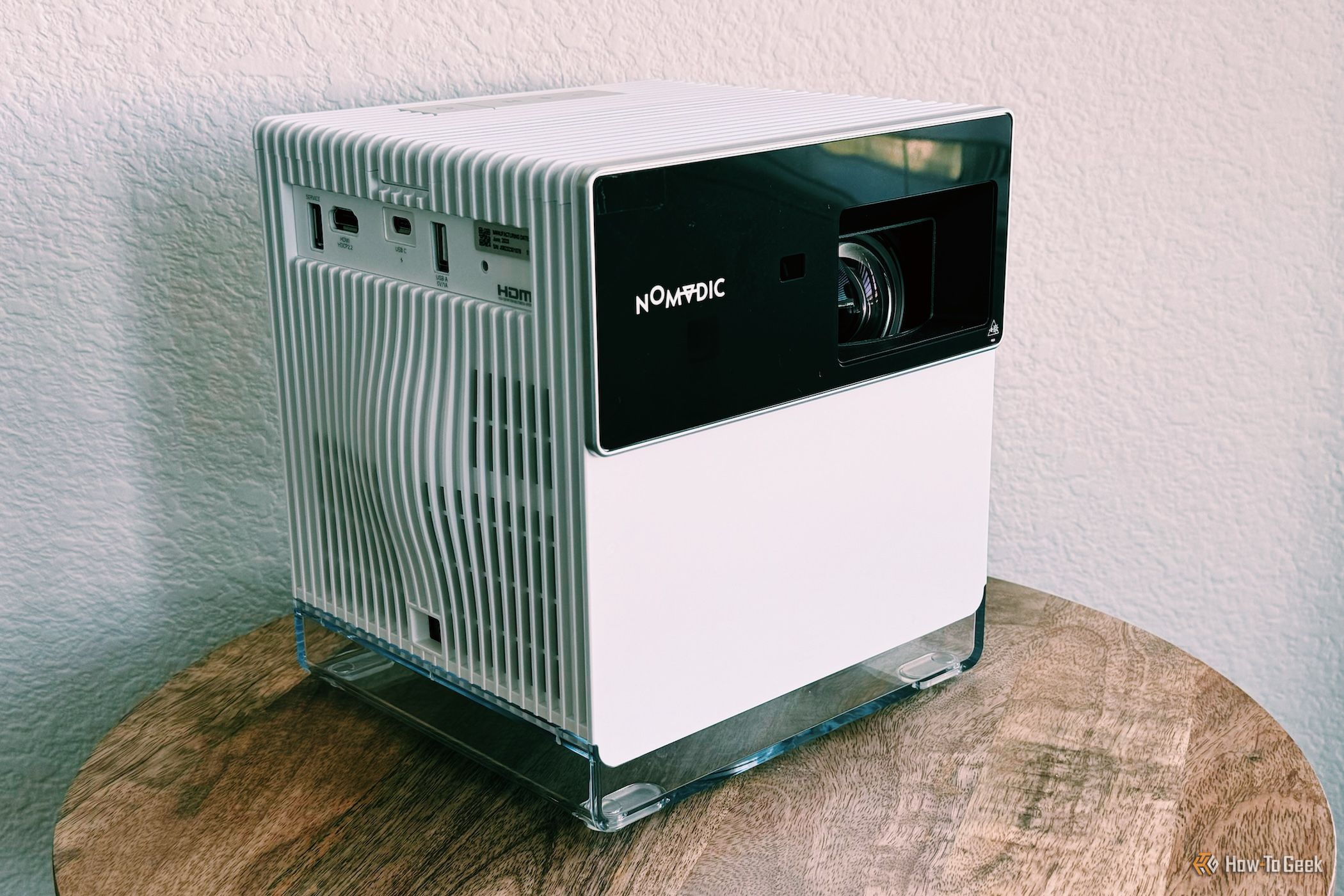 ほぼ未使用 NOMVDIC P1000 4Kプロジェクター 正直レビュー】4Kプロジェクター NOMVDIC (ノメディック) P1000 - YouTube