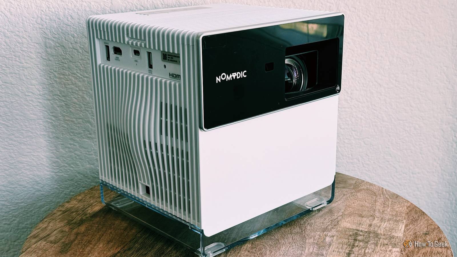 Nomvdic P1000 4K UHD Home Projector Review: A Big and Bright Way