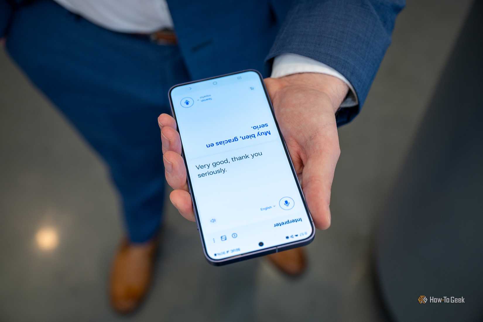 Person using Interpreter mode on the Samsung Galaxy S24