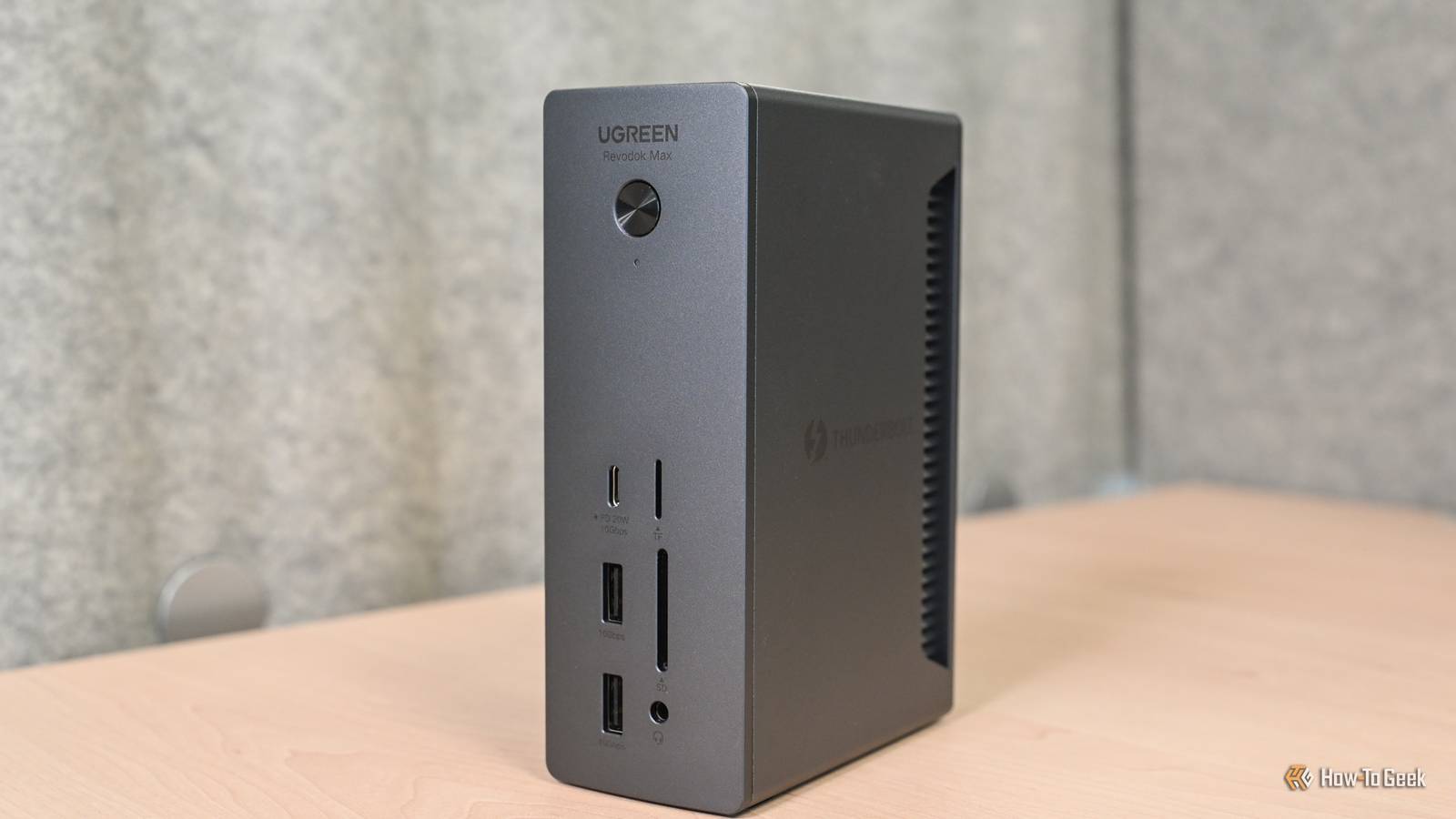 Ugreen Revodok Max 213 Thunderbolt 4 Docking Station Review: It