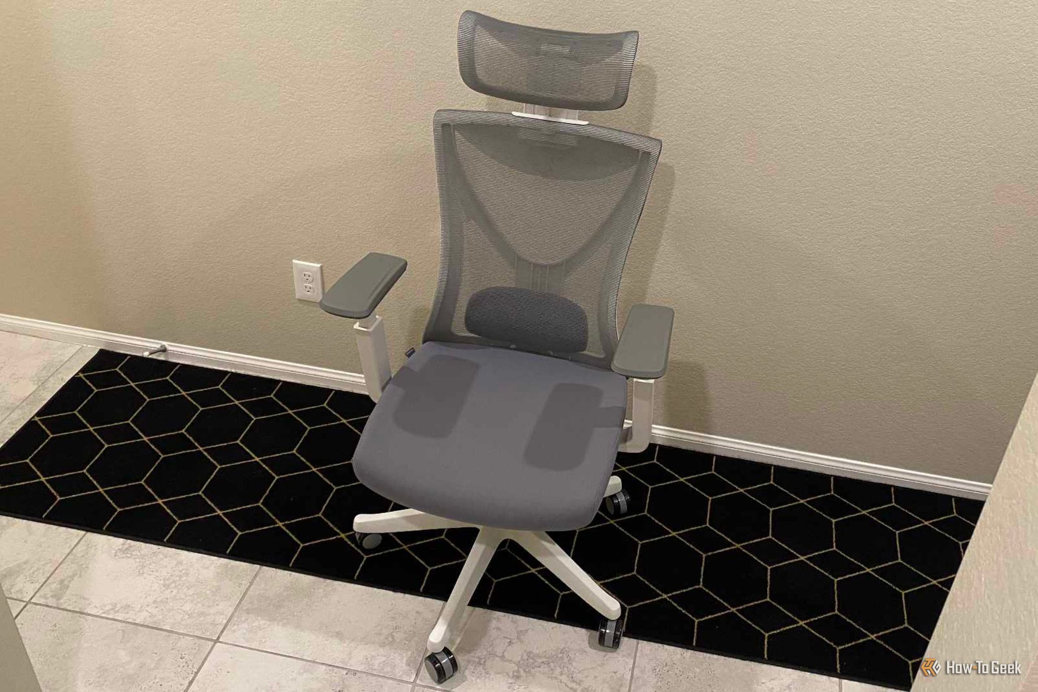 Autonomous ErgoChair Curve Review: A Passable Office Chair Lacking