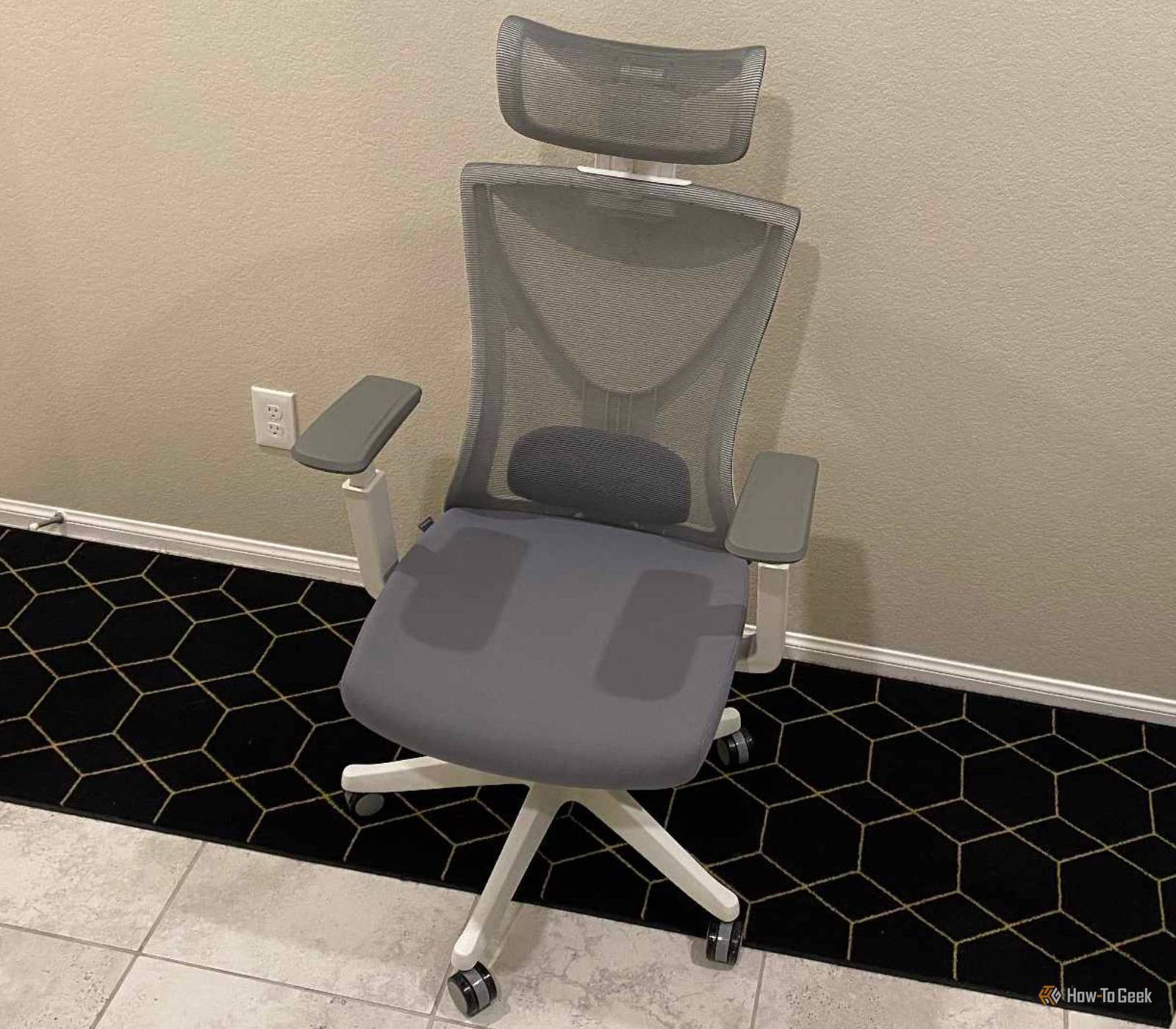 Autonomous ErgoChair Curve Review: A Passable Office Chair Lacking