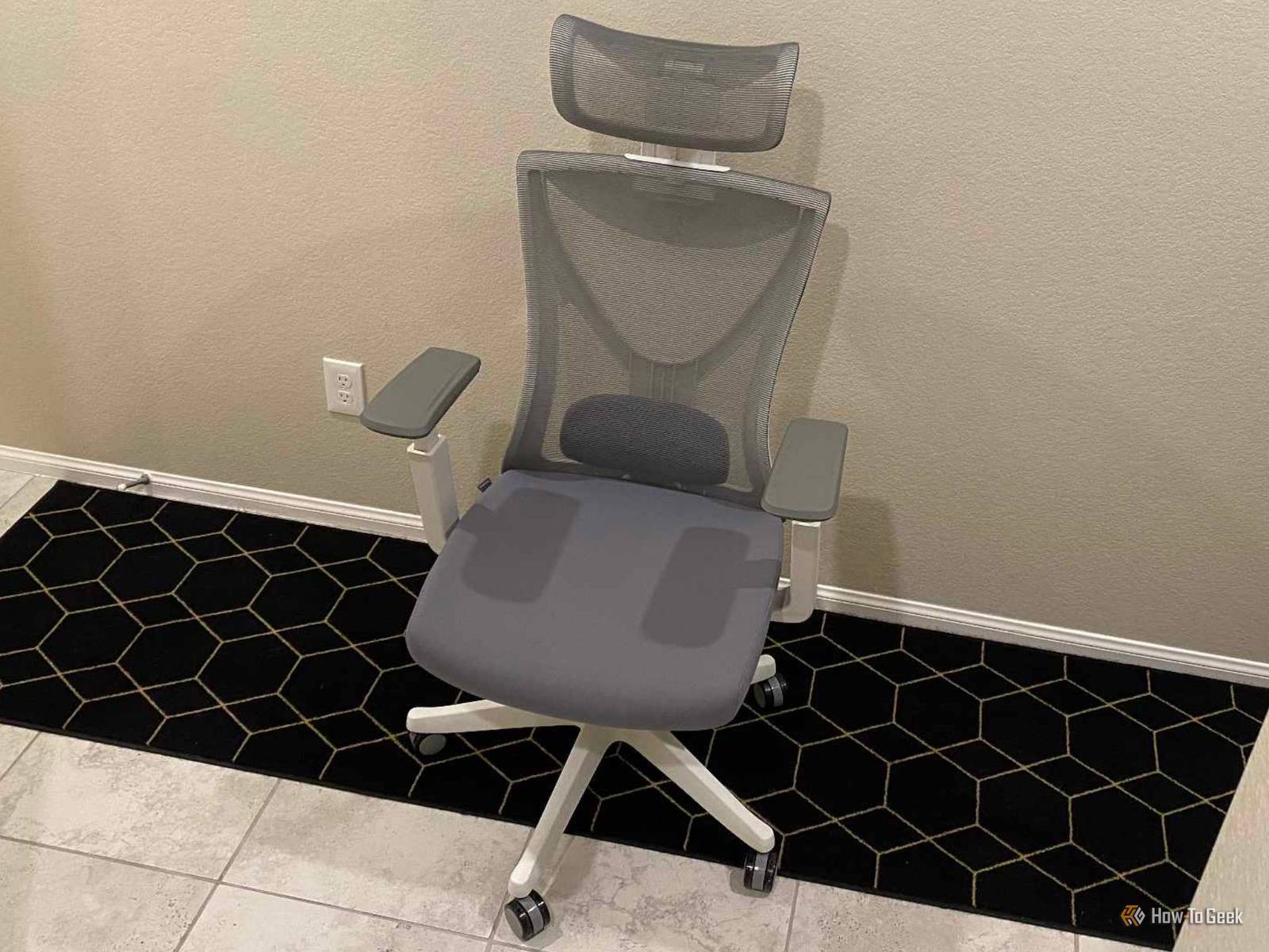 Autonomous ErgoChair Curve Review: A Passable Office Chair Lacking