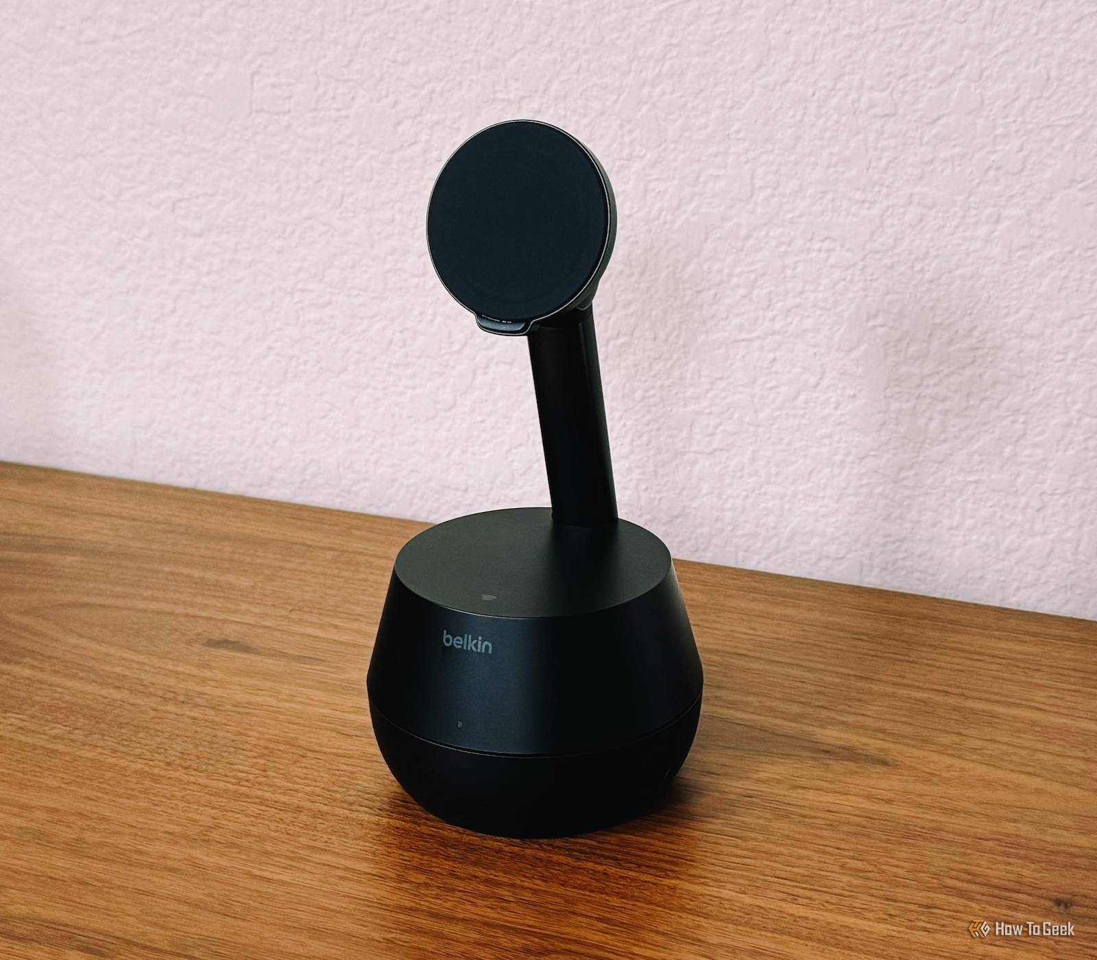 Belkin Auto-Tracking Stand Pro Review: A Tripod For Creators That